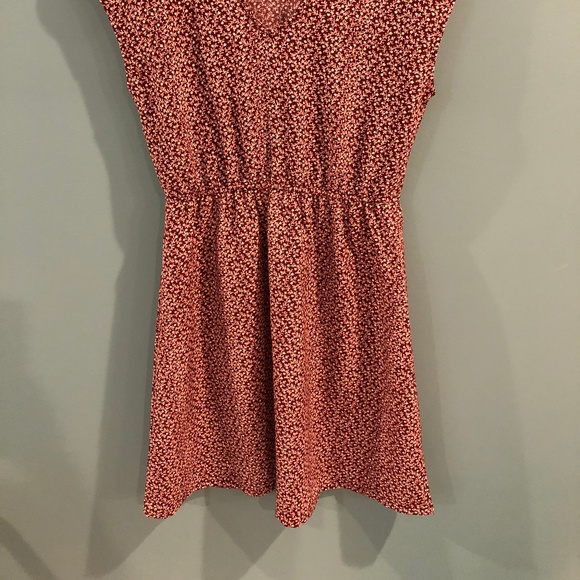 2 Old Navy dresses - Picture 2 of 4